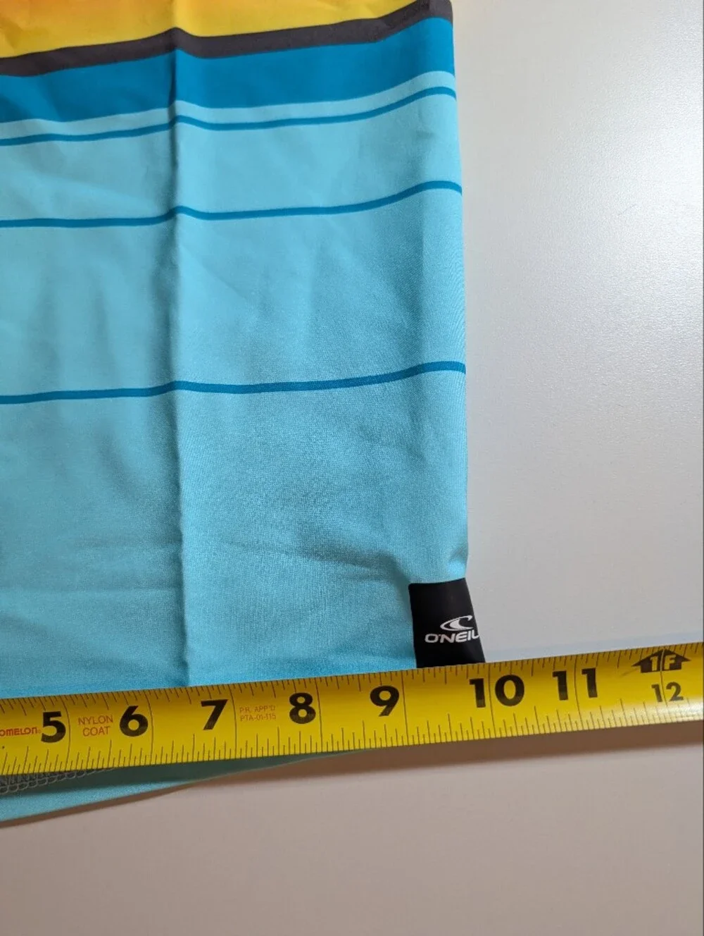 Oneill Mens Size 31 Black & Aqua Striped Hyperfreak Below The Knee Board Shorts